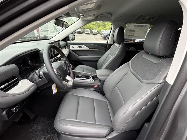 new 2025 Ford Explorer car