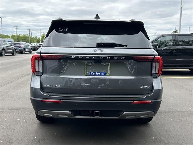 new 2025 Ford Explorer car