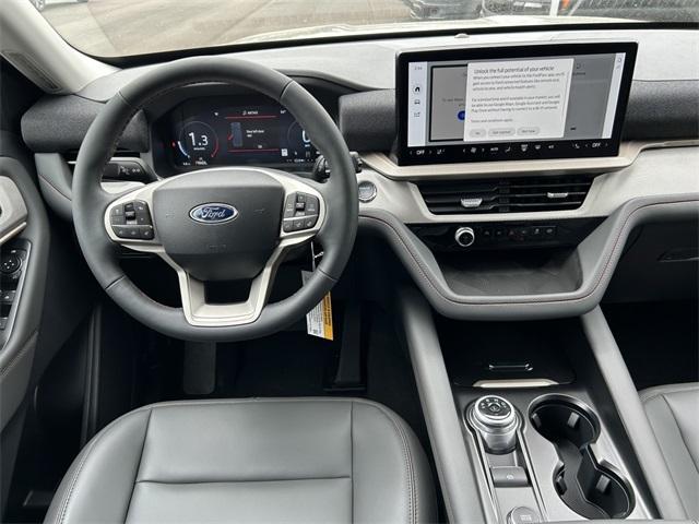 new 2025 Ford Explorer car