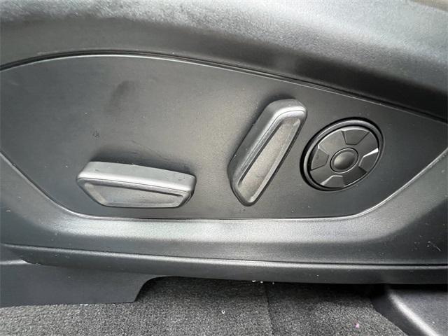 new 2025 Ford Explorer car