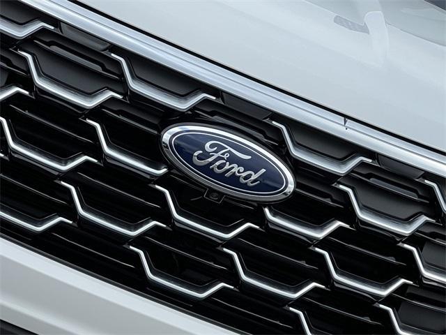 new 2025 Ford Explorer car