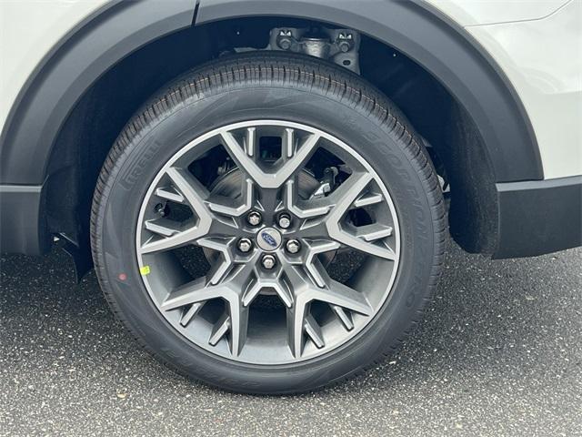 new 2025 Ford Explorer car