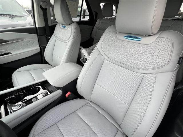 new 2025 Ford Explorer car