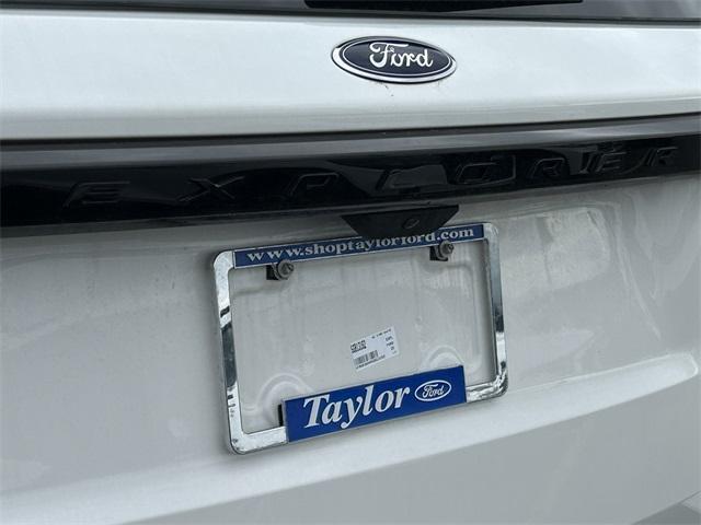 new 2025 Ford Explorer car