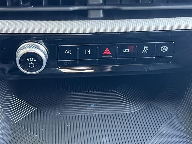 new 2025 Ford Explorer car
