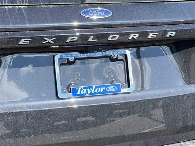 new 2025 Ford Explorer car
