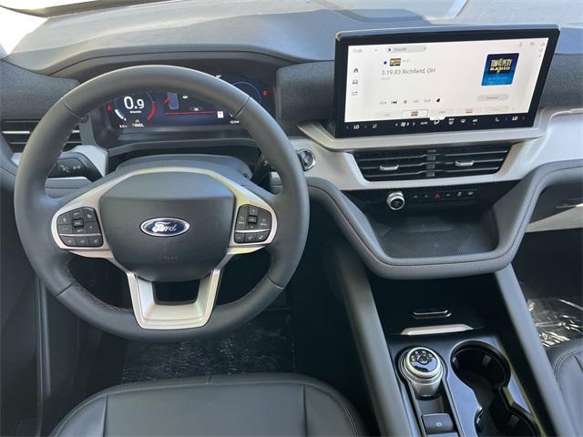 new 2025 Ford Explorer car