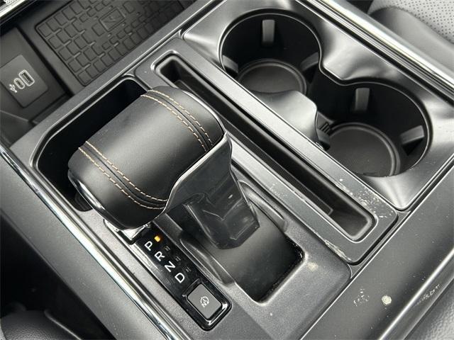 new 2025 Ford F-150 Lightning car