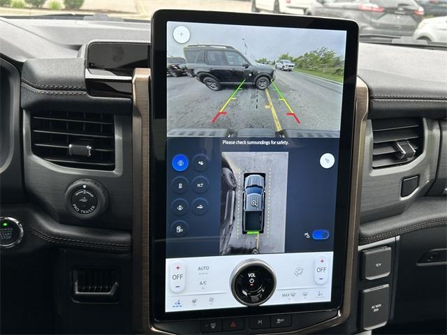 new 2025 Ford F-150 Lightning car