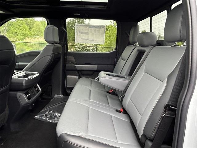 new 2025 Ford F-150 Lightning car