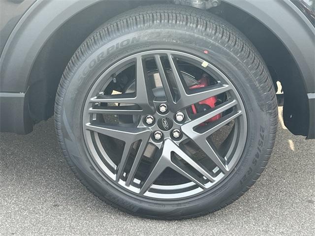 new 2025 Ford Explorer car