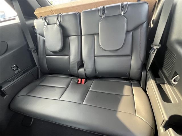 new 2025 Ford Explorer car