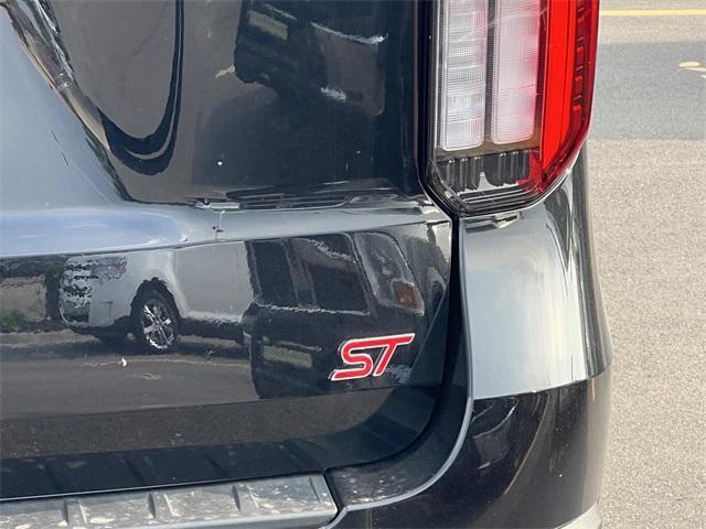 new 2025 Ford Explorer car