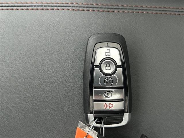 new 2025 Ford Explorer car