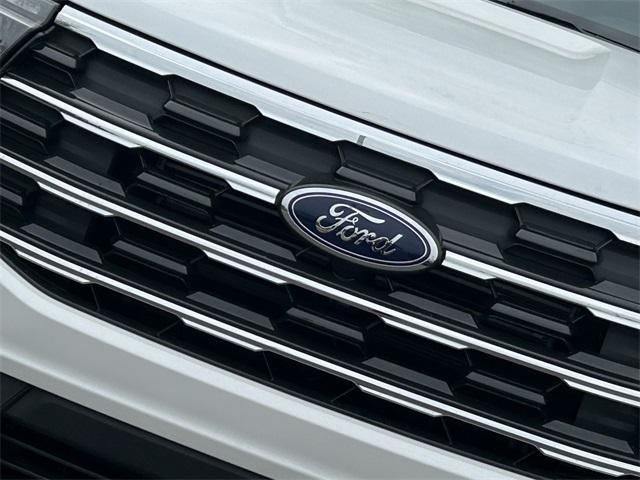 new 2025 Ford Explorer car