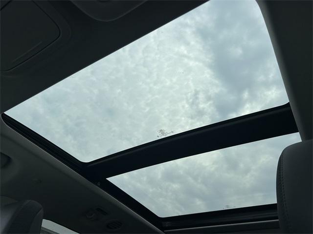 new 2025 Ford Explorer car