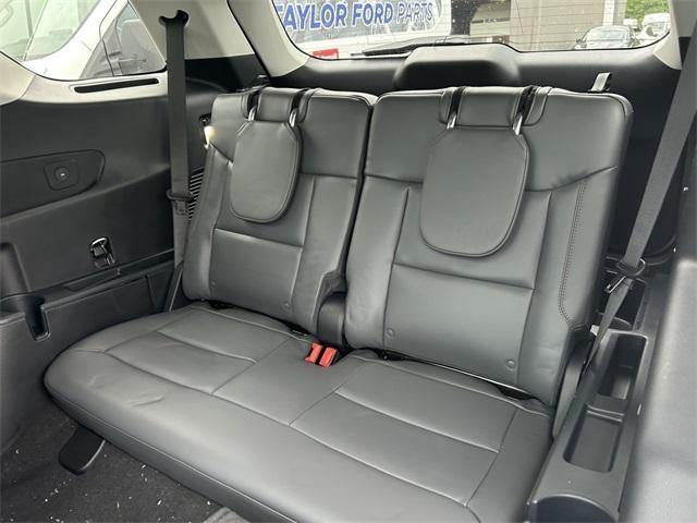 new 2025 Ford Explorer car