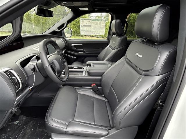 new 2025 Ford Expedition car