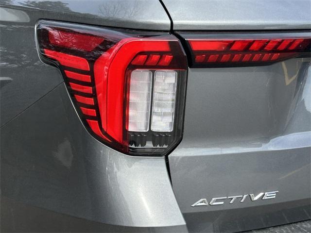 new 2025 Ford Explorer car