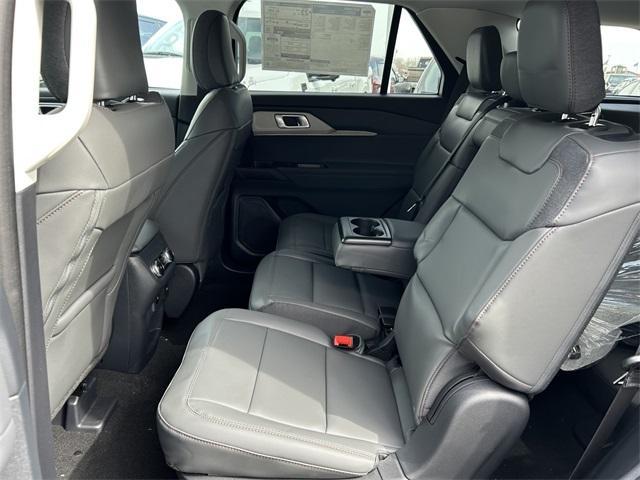 new 2025 Ford Explorer car