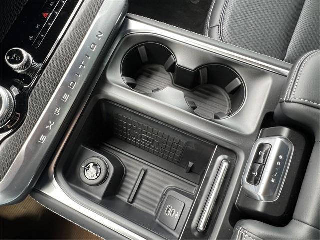 new 2025 Ford Expedition car