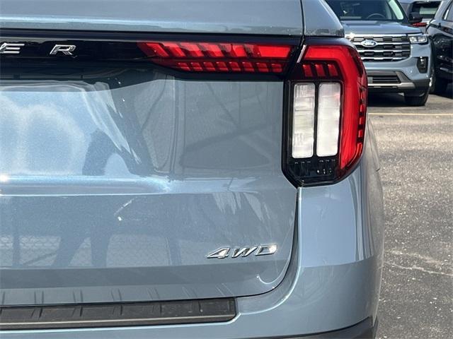 new 2025 Ford Explorer car
