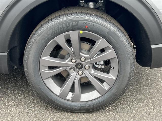 new 2025 Ford Explorer car