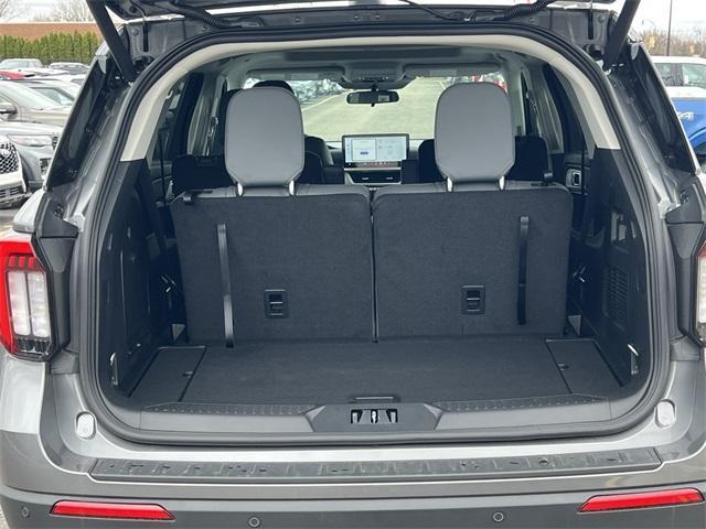 new 2025 Ford Explorer car
