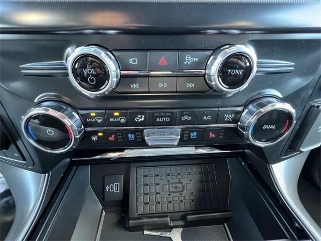 new 2025 Ford F-150 car