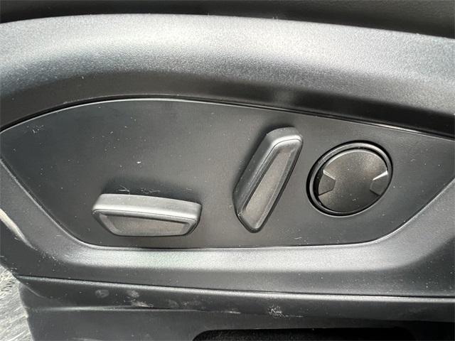 new 2025 Ford Explorer car
