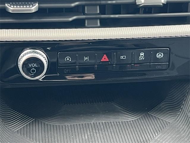 new 2025 Ford Explorer car