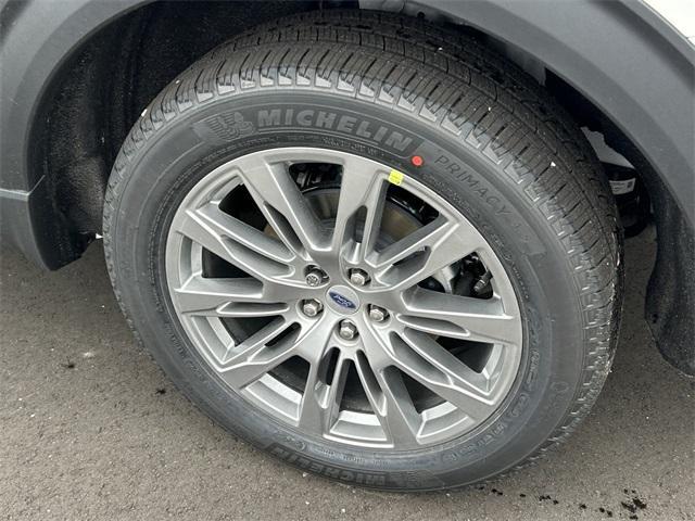 new 2025 Ford Explorer car