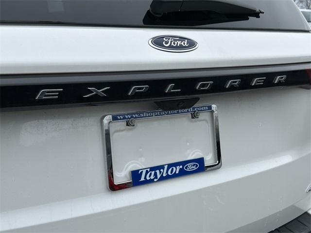 new 2025 Ford Explorer car