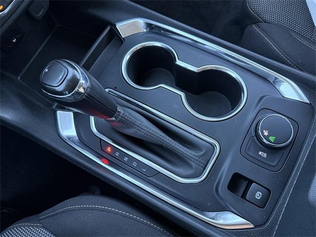 used 2020 Chevrolet Traverse car, priced at $24,899