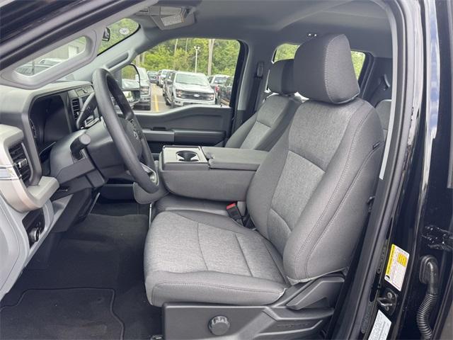 new 2025 Ford F-350 car