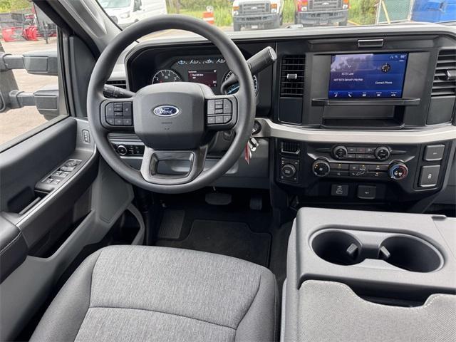 new 2025 Ford F-350 car