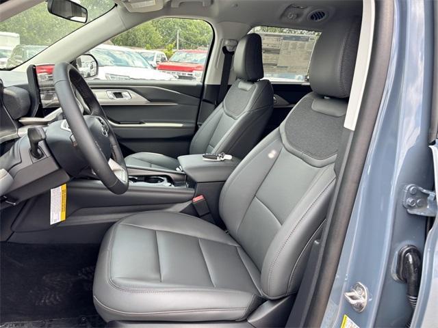 new 2025 Ford Explorer car