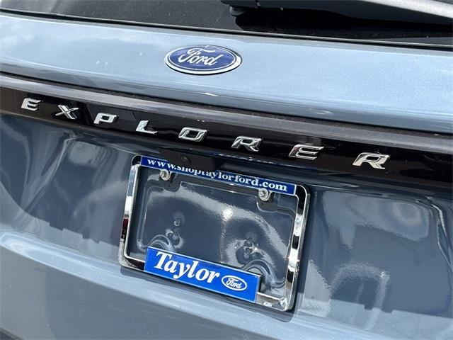 new 2025 Ford Explorer car
