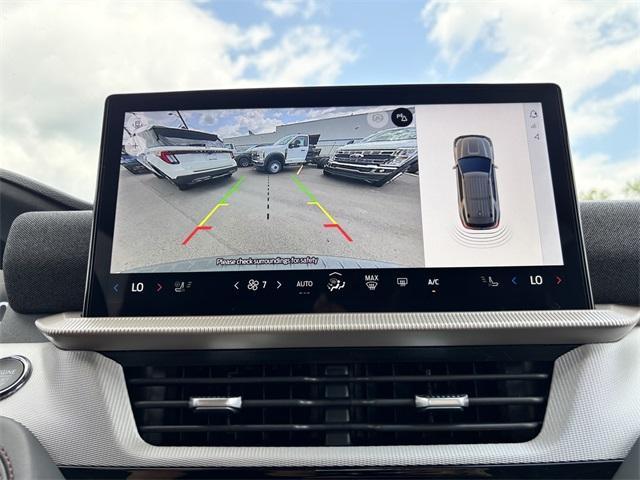 new 2025 Ford Explorer car