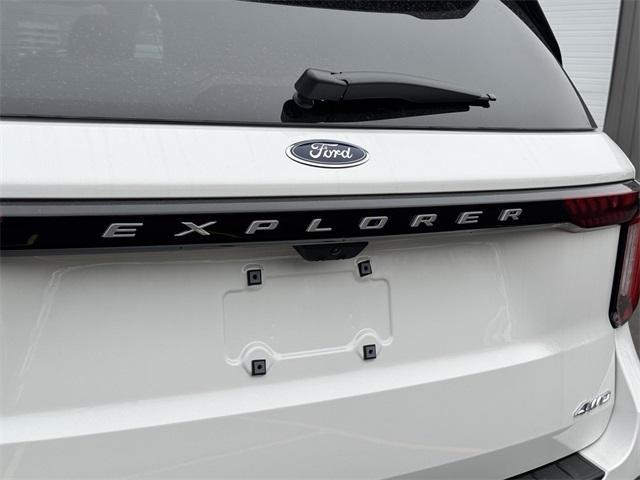 new 2025 Ford Explorer car