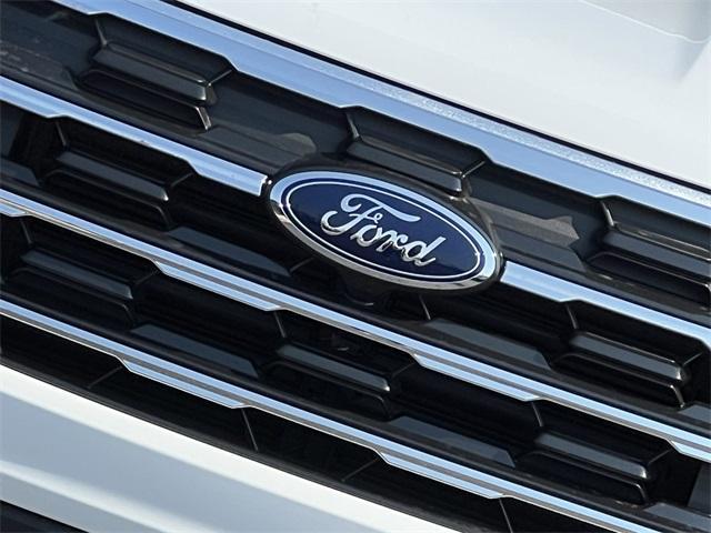 new 2025 Ford Explorer car