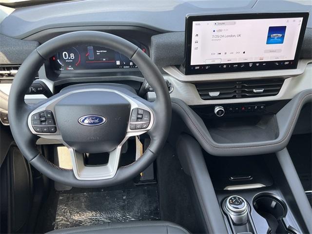 new 2025 Ford Explorer car