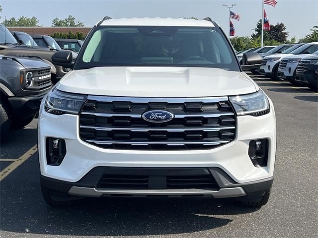 new 2025 Ford Explorer car