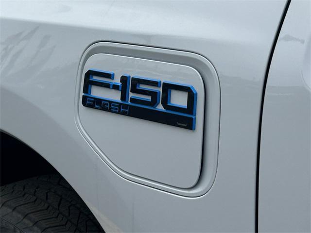 new 2025 Ford F-150 Lightning car