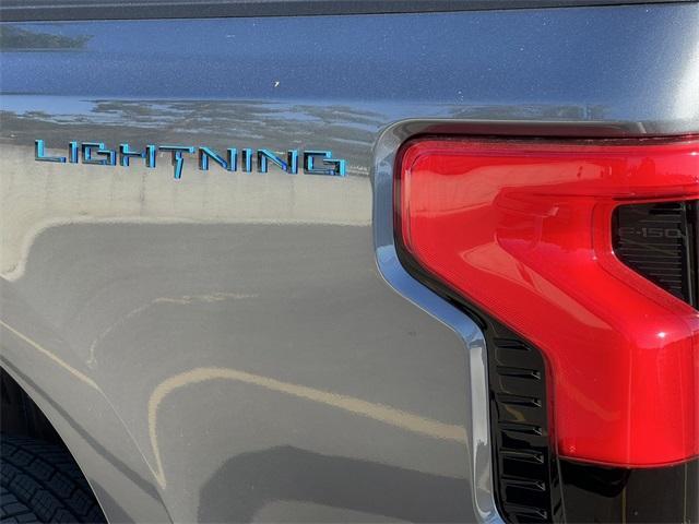 new 2025 Ford F-150 Lightning car