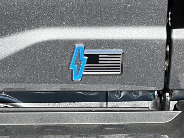 new 2025 Ford F-150 Lightning car