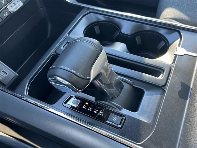 new 2025 Ford F-150 Lightning car