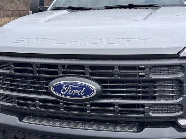 new 2025 Ford F-250 car