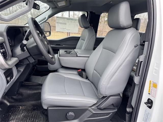 new 2025 Ford F-250 car