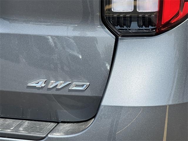 new 2025 Ford Explorer car